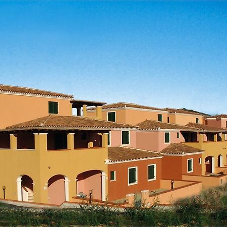 Appartamenti Le Ginestre E Gli Oleandri Cala Liberotto Exterior foto